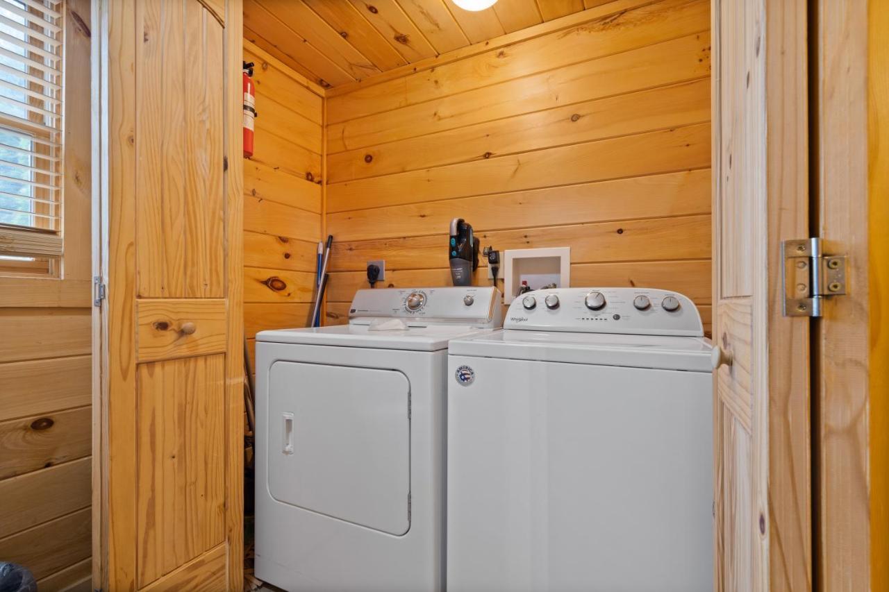 Blue Ridge Bear Bungalow エクステリア 写真