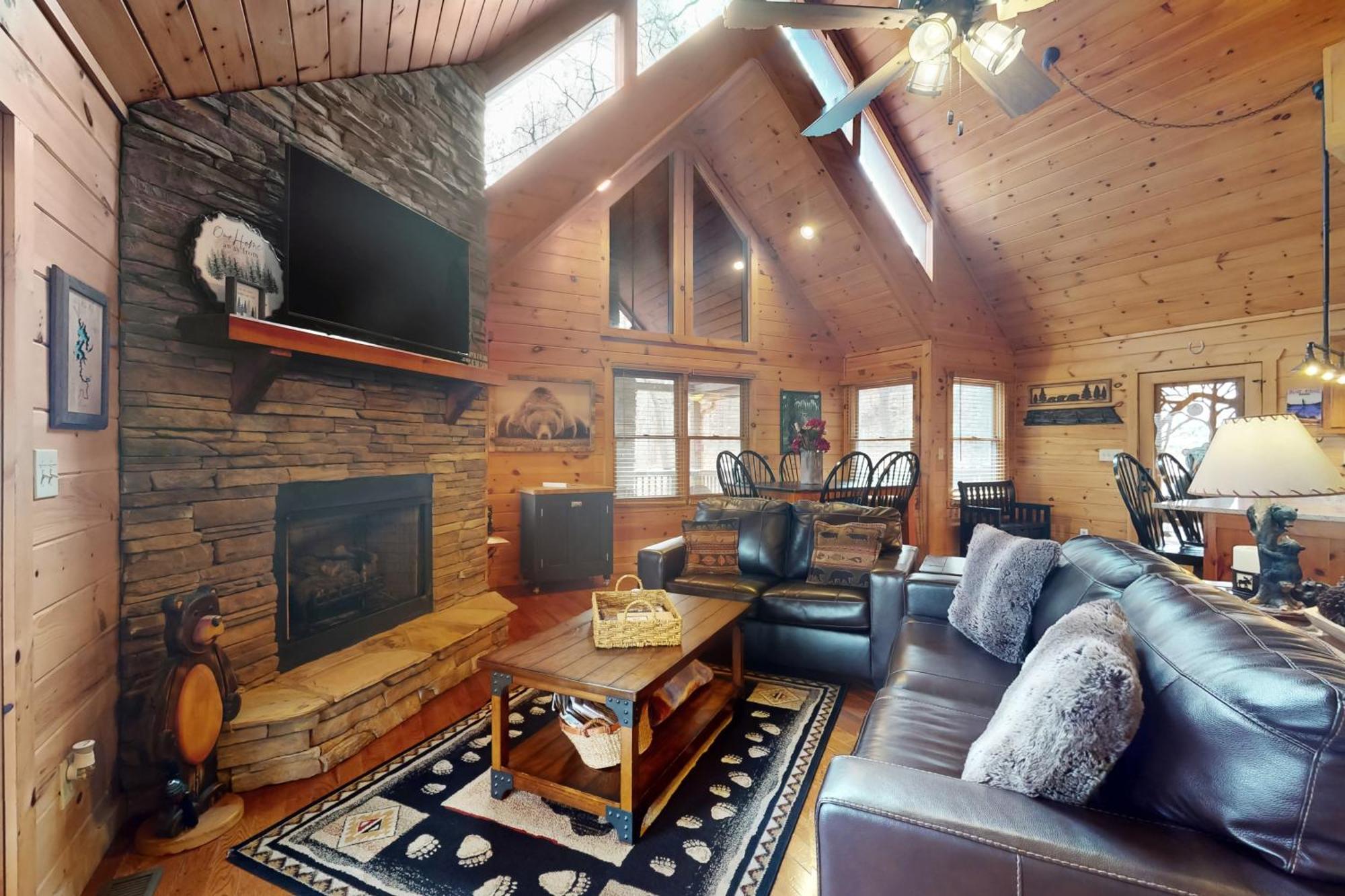 Blue Ridge Bear Bungalow エクステリア 写真